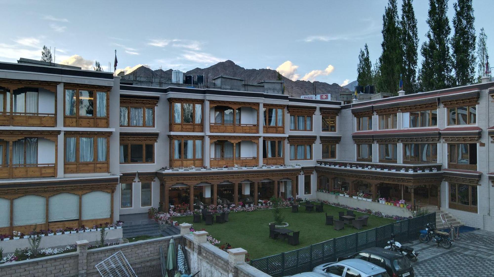 Hotel Ladakh Himalayan Retreat Leh Exterior foto
